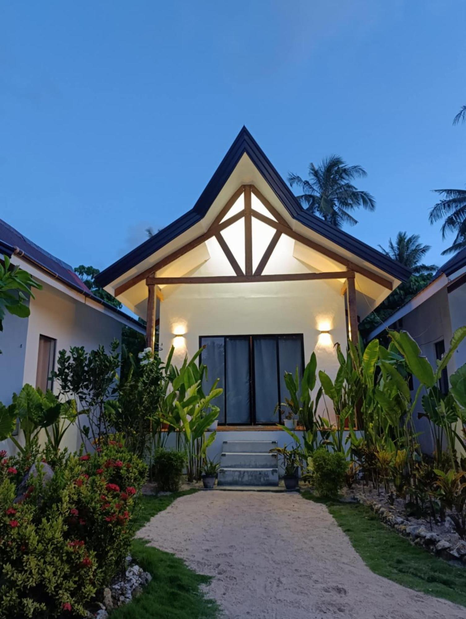 Helmina'S Villas General Luna  Exterior photo