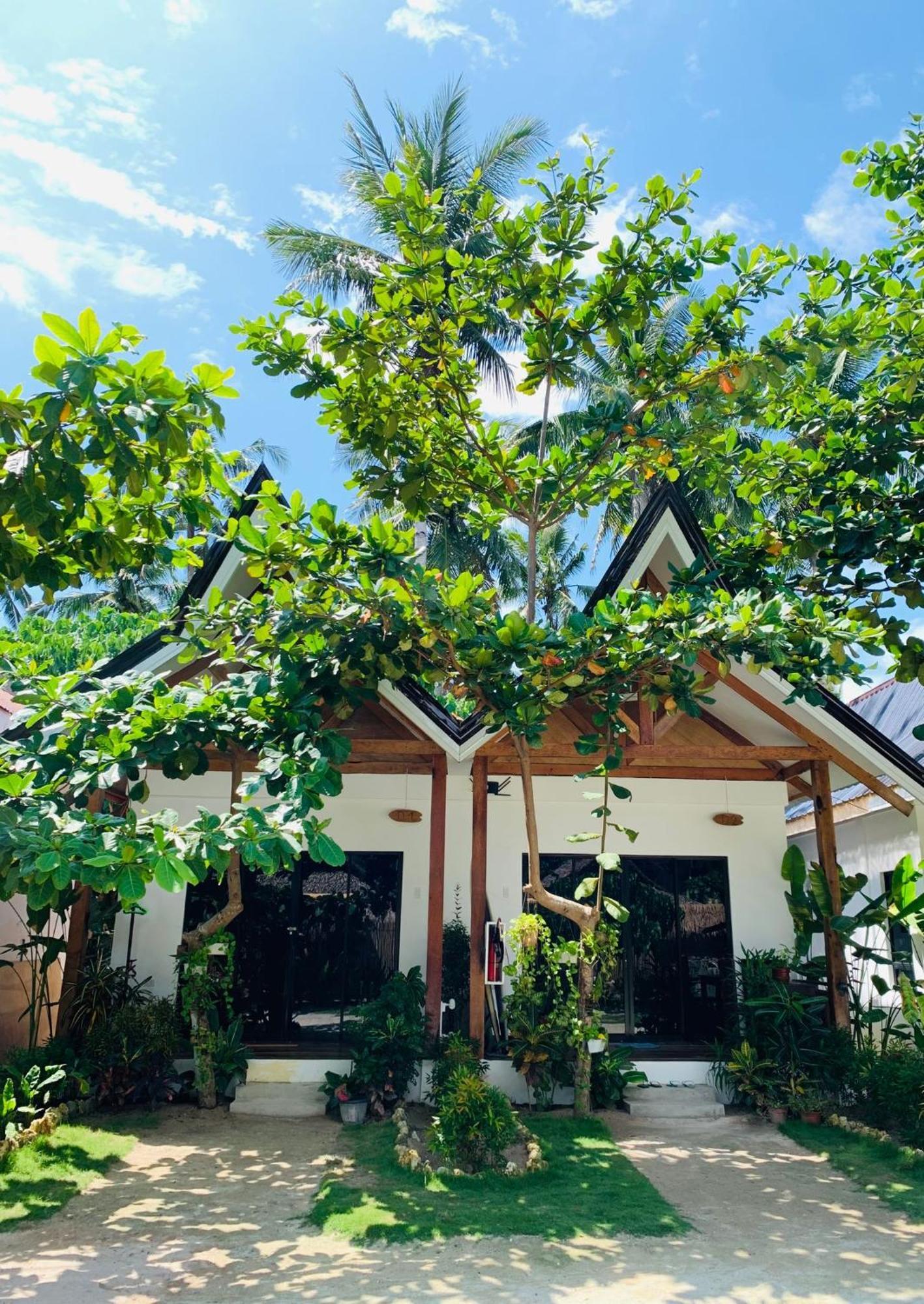 Helmina'S Villas General Luna  Exterior photo
