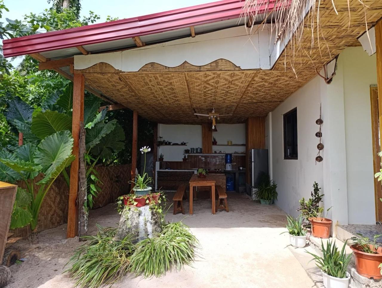Helmina'S Villas General Luna  Exterior photo